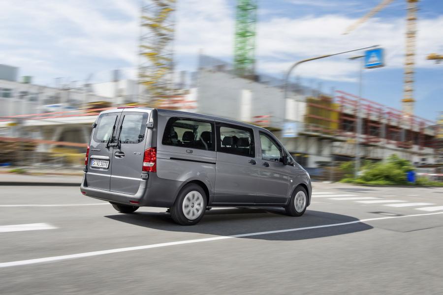  Mercedes-Benz Vito Tourer Base 2014 года  (фото 2 из 45)